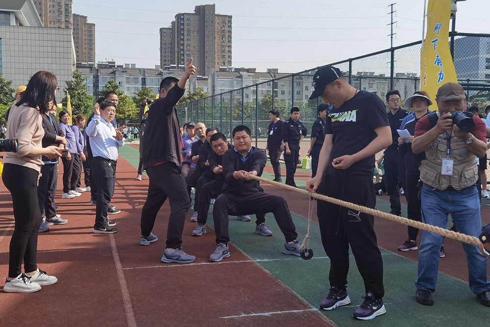 我司拔河队在常州经开区职工运动会中夺魁